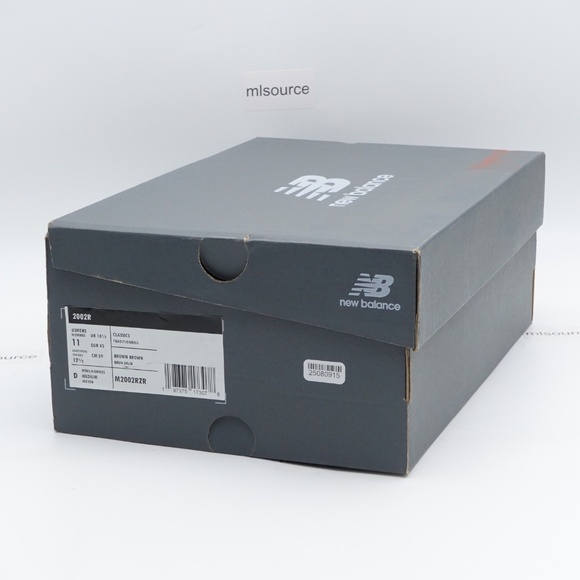 NEW Men's New Balance 2002R Suede Sneakers M2002RZR Driftwood/Rich Earth - Picture 9 of 10